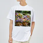 AQUAMETAVERSEの華やかな花が入った花かご　なでしこ1478 ドライTシャツ