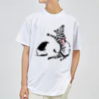 動物たちの日常の幅跳び high jump Dry T-Shirt