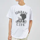 nidan-illustrationの"URBAN LIFE" #1 ドライTシャツ