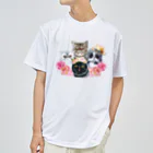 SANKAKU DESIGN STOREの仲良し！ぺちゃかわ猫ちゃんたちのバカンス。 Dry T-Shirt