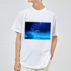 【ホラー専門店】ジルショップの絵画風の幻想的な星空(横長) Dry T-Shirt