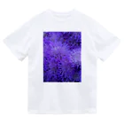 piroskaのふわふわ紫色の花 ドライTシャツ