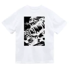 iwakunikogyoの鉄神03 Dry T-Shirt