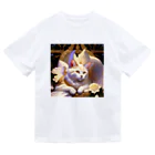 CAT_LINE_STOREの天国の王宮に座る猫 ドライTシャツ