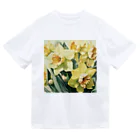 botanicalartAIの黄色のスイセン ドライTシャツ