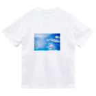 もず黒の空色グラフィック Dry T-Shirt