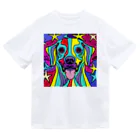 nakagawa-kikakuの奇抜なアート風の可愛い犬のグッズ ドライTシャツ