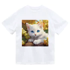 yoiyononakaの葡萄畑の番猫02 ドライTシャツ