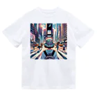 Artful Whiskersの一人旅の少女 Dry T-Shirt