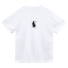 JapanBoyの黒と白のサムライ: 陰と陽の完璧なバランス Dry T-Shirt