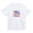 LisaLisaLisaの雨天使ちゃん Dry T-Shirt