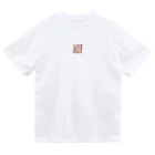 Ken17の車が行き交う都市を歩くキリン Dry T-Shirt