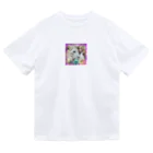 bigbamboofamilyの白いライオンと少女 ドライTシャツ