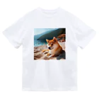 柴犬しばわんこhana873の海でまったりしている柴犬さん Dry T-Shirt