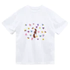 tomocco shopのリスと花 Dry T-Shirt