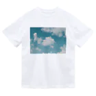 orange_honeyの青空 Dry T-Shirt