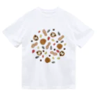 tomocco shopのクルミとナッツの刺繍 ドライTシャツ