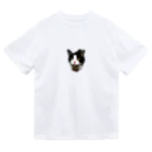 ねこがすき（ハチワレ猫姉妹のママ）のしろくろハチワレもこ ドライTシャツ