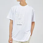 gainaのショップのRun or Beer（白抜き） ドライTシャツ