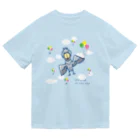 ハシビロ☆SHOPのハシビロコウ☆walking in the sky（風船） ドライTシャツ