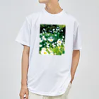 akane_art（茜音工房）の癒しの風景（シャスタデイジー） Dry T-Shirt