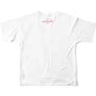 SHUSHUSHUの『シュシュシュの娘』グラフィックグッズ　カラフル All-Over Print T-Shirt :back