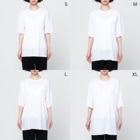 mikoのNO WORDS Back-side print All-Over Print T-Shirt :model wear (woman)