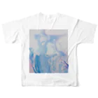 白い壁のabstract フルグラフィックTシャツの背面