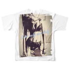 (|ω|)　（おめがねこ）の魅惑のガーターベルト All-Over Print T-Shirt :back