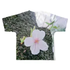 古春一生(Koharu Issey)の咲き誇れ、先の事など考えず。 All-Over Print T-Shirt :back