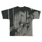 古春一生(Koharu Issey)の寄り道への誘い【黒】(フチ無) フルグラフィックTシャツの背面