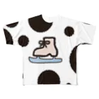 chyumonの黒ドットスケート靴 All-Over Print T-Shirt
