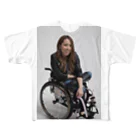 中嶋涼子の車椅子ですがなにか？！の笑ってるよシリーズ All-Over Print T-Shirt