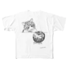 イノリシ　シンの猫とりんご フルグラフィックTシャツ