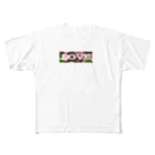 LOVE lovelyのLOVE ロゴ フルグラフィックTシャツ