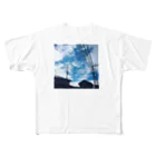 湘南の風景　 Seaside landscape at Shonan area in japanの電線のある風景 All-Over Print T-Shirt