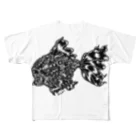 TOMOKUNIのAnimalia Kinky “ Black Gold Fish ” All-Over Print T-Shirt