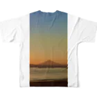 isshiki beach art collectionのHalday フルグラフィックTシャツの背面