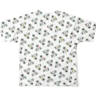 8anna storeの気軽に食べれるコンビニお握りたち。 All-Over Print T-Shirt :back