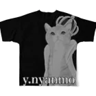 y.nyanmo やよにゃんもの王冠猫　ビッグTシャツ　黒猫 フルグラフィックTシャツの背面