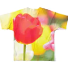HAPPY TULIPのHAPPY TULIP RED All-Over Print T-Shirt :back