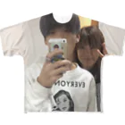 momi_のアラタ・フリハタTシャツ 「親孝行」 フルグラフィックTシャツ