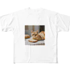 猫雑貨屋　ねこまろのパンの化身、茶トラ All-Over Print T-Shirt