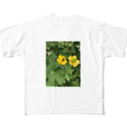 kujiradonirukadonのなんかの花とハチ フルグラフィックTシャツ
