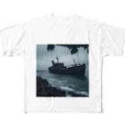 Dark Fの暗黒の海に浮かぶ腐敗した船の墓場 All-Over Print T-Shirt