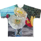 BouqueTのウッドデッキとポピー All-Over Print T-Shirt