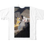 銀のキツネさんと、蝦夷クロテンさん。 All-Over Print T-Shirt