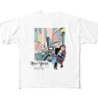 ロンドンとニューヨークから配信しています。のYKKとクロエ in ニューヨーク(カラー) All-Over Print T-Shirt