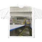 なんとなくのここどこ。新宿駅山手線ホーム向かう途中。 フルグラフィックTシャツ