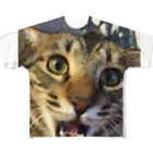 たにんごch公式ショップ【猫】のぽんぽこTシャツ フルグラフィックTシャツ